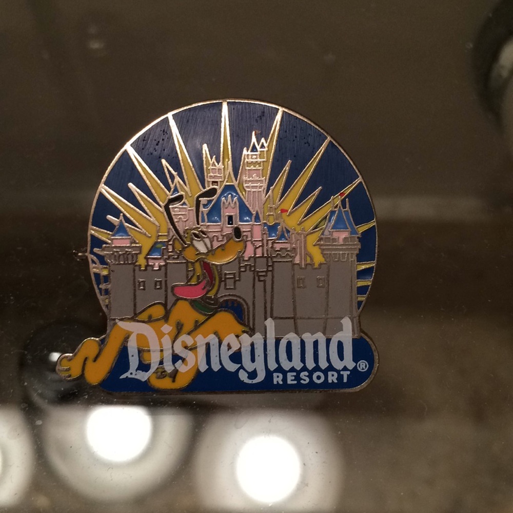 Disneyland Pluto Pin
